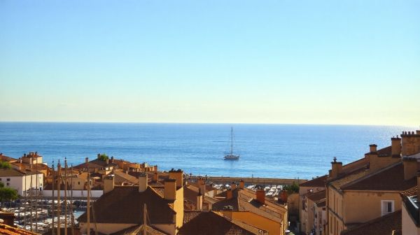 Top conseils pour un enlèvement d'épave sans frais à Narbonne